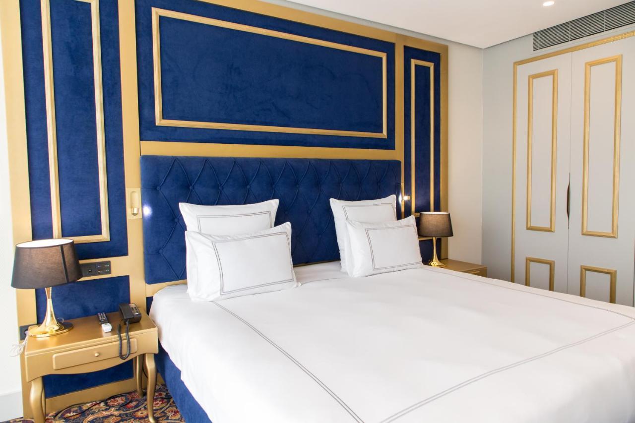 Swissotel Sarajevo Bagian luar foto Deluxe Room