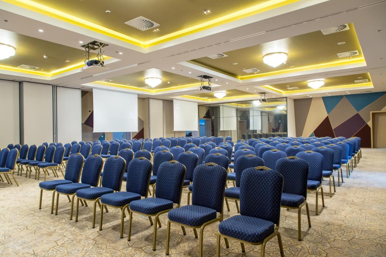 Swissotel Sarajevo Bagian luar foto The Grand Ballroom