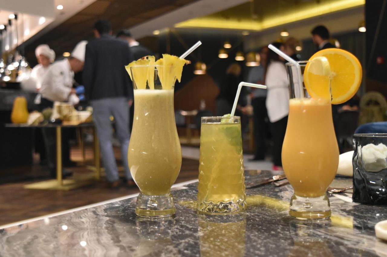 Swissotel Sarajevo Bagian luar foto Juices