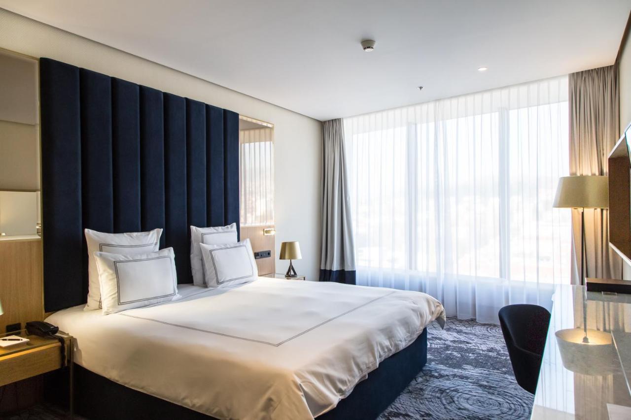 Swissotel Sarajevo Bagian luar foto